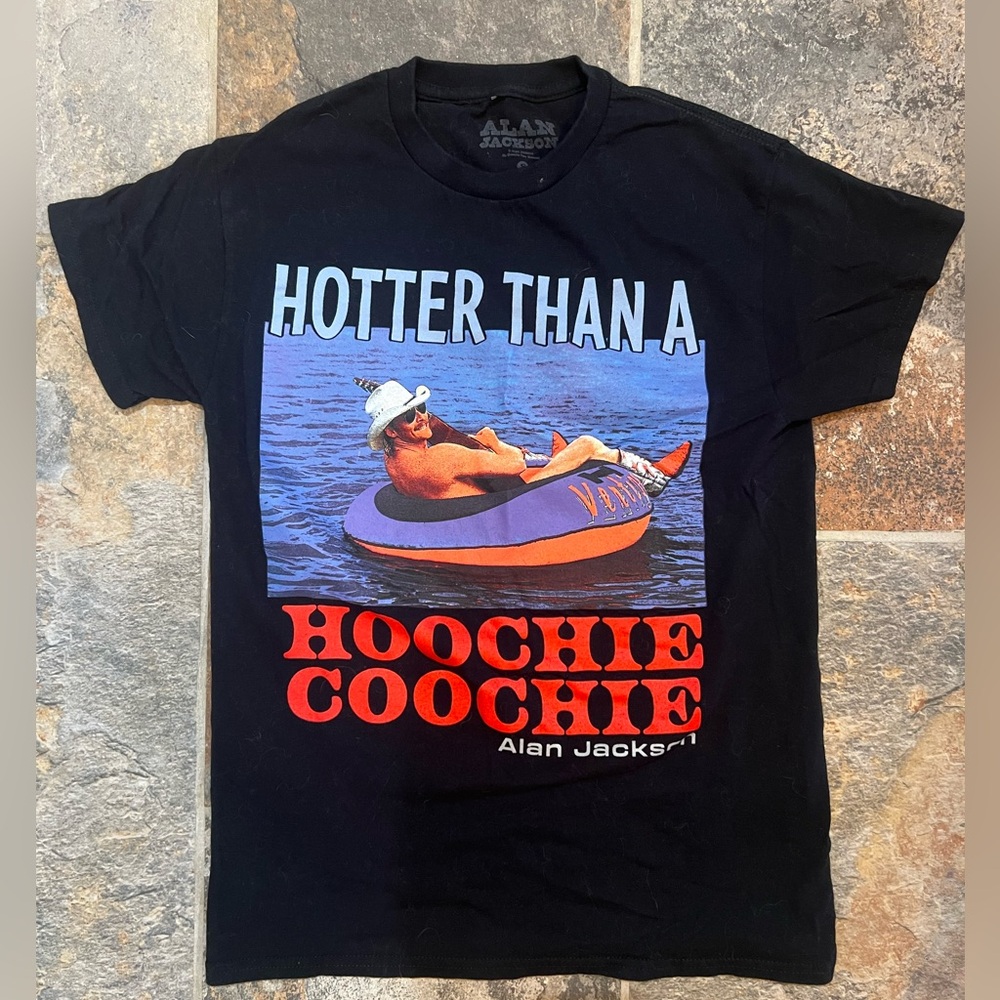 Alan Jackson Tee. Size Small. Excellent Condition.